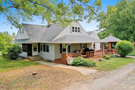 370 S County Line Rd De Pere, Village of Hobart, WI 54115-9466