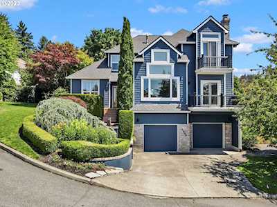 2030 NW Langley CT Portland, OR 97229