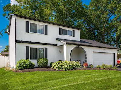 1861 Denise Drive Columbus, OH 43229