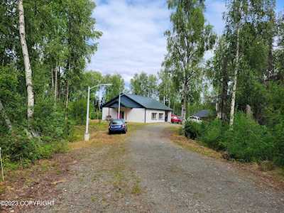 14435 N Lakeshore Dr Willow, AK 99688