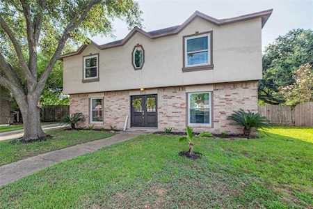 10414 Crescent Moon Dr Houston, TX 77064