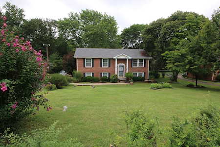 578 Magnolia Dr Clarksville, TN 37042