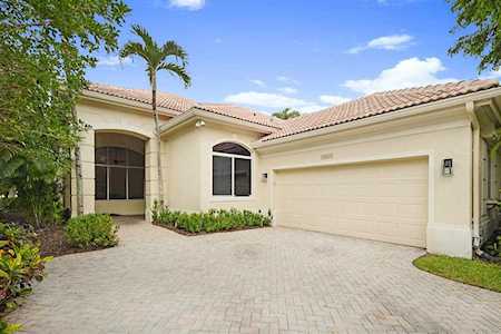 7041 Islegrove Place Boca Raton, FL 33433