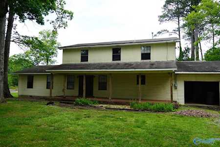 2510 SW Old Moulton Road Decatur, AL 35603