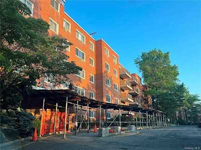 370 Central Park Ave #4H Scarsdale, NY 10583