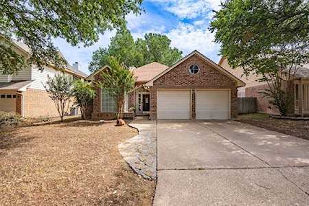 2217 Chapel Downs Drive Arlington, TX 76017