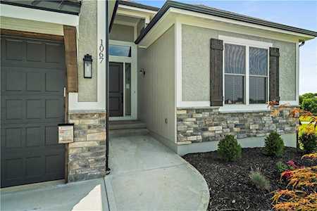1067 SW Fiord Dr Lee's Summit, MO 64081