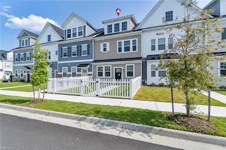 422 Asuza St Chesapeake, VA 23323
