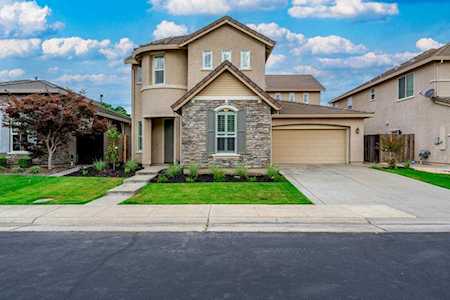 4724 Crown Bench Circle Elk Grove, CA 95757