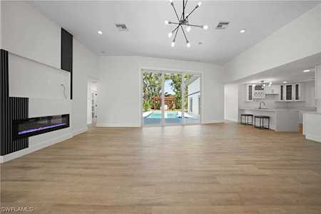 4310 Mcgregor Blvd Fort Myers, FL 33901