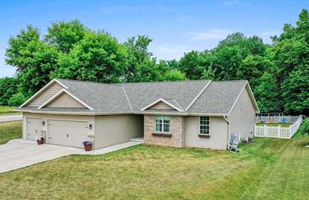 701 Aerostar Ln Green Bay, Village of Howard, WI 54313-7334