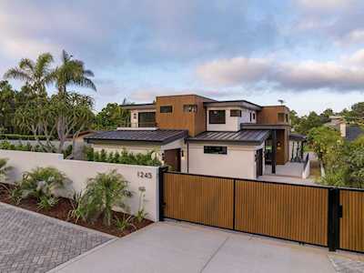 1245 Hymettus Ave Encinitas, CA 92024