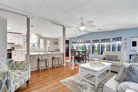 7907 SE Continental Drive Hobe Sound, FL 33455