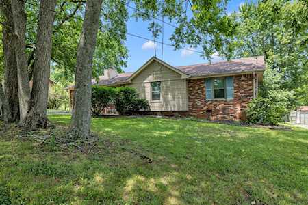 136 Hillside Dr Hendersonville, TN 37075
