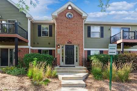 1521 Raymond Dr #201 Naperville, IL 60563