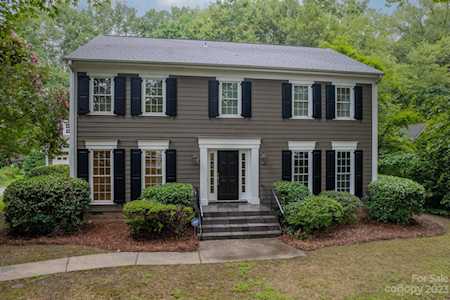 2901 Valencia Terrace Charlotte, NC 28211