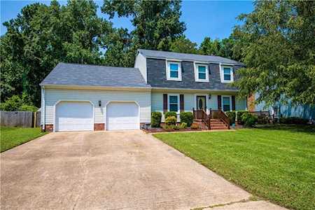 205 Drummonds Way Hampton, VA 23669