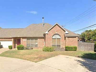 2018 Baird Hollow Lane Arlington, TX 76011