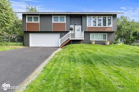 17740 Sanctuary Dr Eagle River, AK 99577