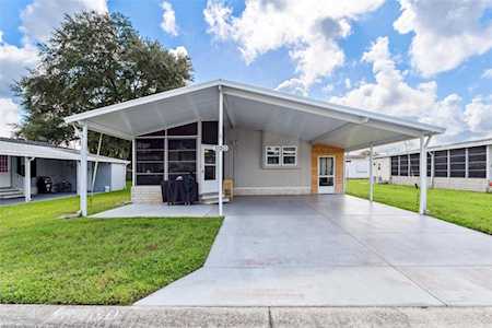 3130 Pond Hollow St Wesley Chapel, FL 33543