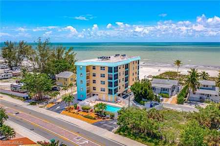 2924 Estero Blvd #303 Fort Myers Beach, FL 33931