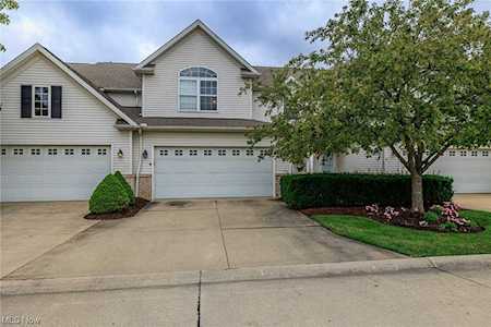 726 Waterberry Ct Avon Lake, OH 44012