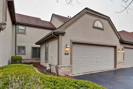 157 Barton Circle Schaumburg, IL 60194