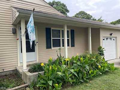 1628 Dearborn Dr Virginia Beach, VA 23451