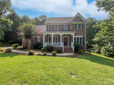 5646 Anglesey Ct Matthews, NC 28104