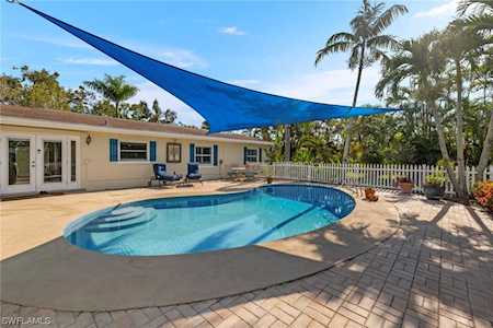1350 Miracle Ln Fort Myers, FL 33901