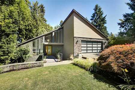 17428 NE 31st Ct Redmond, WA 98052