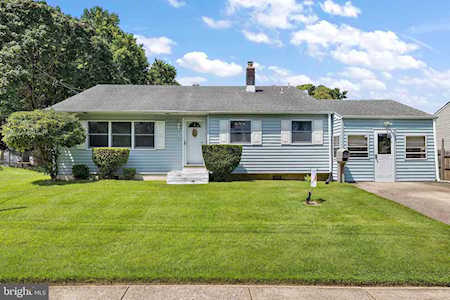 5 Carole Rd Newark, DE 19713