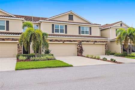 568 53rd Ave N St. Petersburg, FL 33703