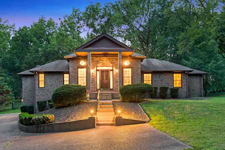 1326 Holly Hill Dr Franklin, TN 37064