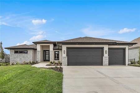 3214 NE 102nd St Kansas City, MO 64155