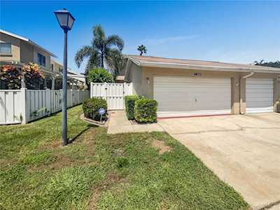 6660 Cape Hatteras WAY NE #1 St. Petersburg, FL 33702
