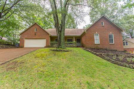 124 S S Walnut Bend Dr Memphis, TN 38018