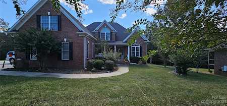 106 Spinnaker Bay Ln Lake Wylie, SC 29710