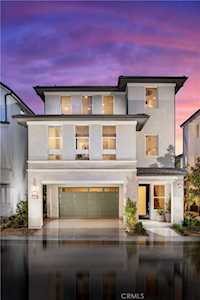 141 Parkland Alley Lake Forest, CA 92630