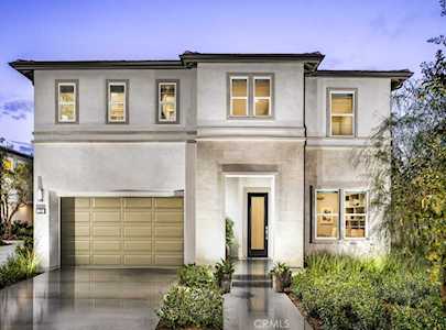 250 Amber Oak Lake Forest, CA 92630