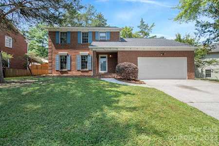 9814 Ridgemore Dr Charlotte, NC 28277