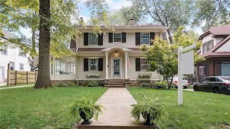 6210 Mcgee St Kansas City, MO 64113