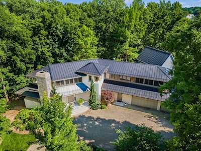6073 St Boswell Court Dublin, OH 43017