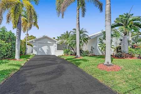 255 Hibiscus Ave Lauderdale By The Sea, FL 33308