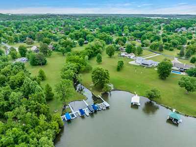 118 Lake Terrace Dr Hendersonville, TN 37075