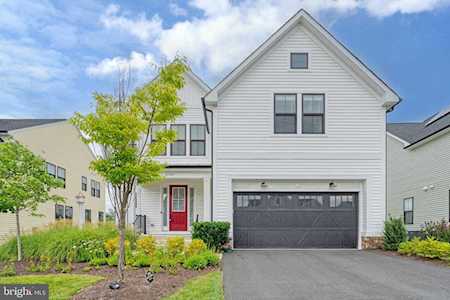 25503 Woodbine Farm Dr Chantilly, VA 20152