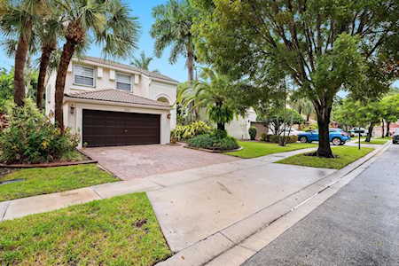 5067 SW 162nd Ave Miramar, FL 33027