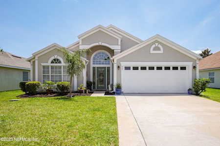 925 Oak Arbor CIR St Augustine, FL 32084