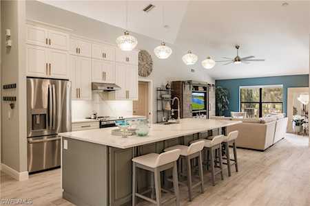 12790 Hunters Ridge Dr Bonita Springs, FL 34135