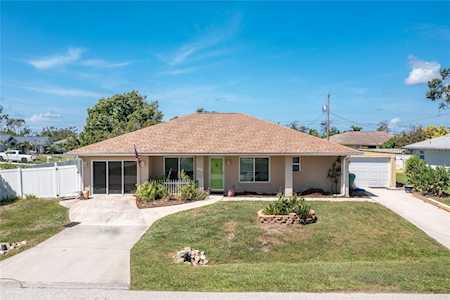 7223 Cork Ln Englewood, FL 34224